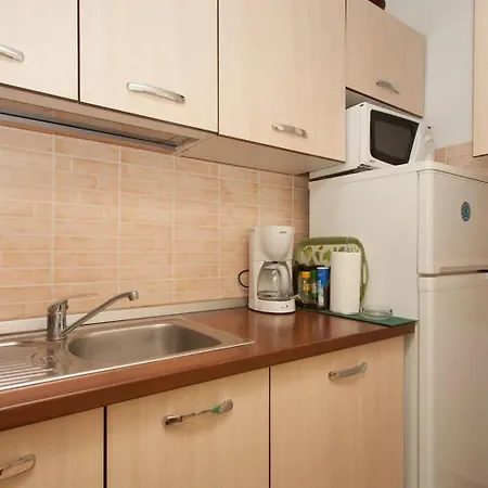 Apartment With Wifi - 17014 Pula